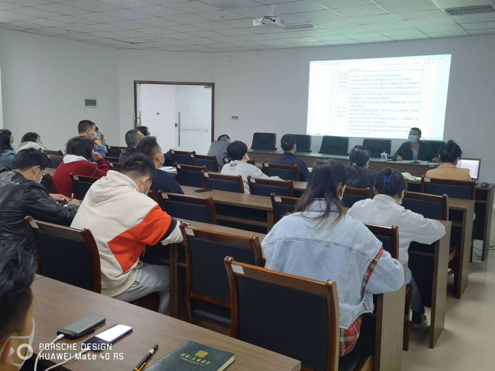 1666164697973451.jpg aaaf916e1f4ac54bec3292e6479d071.jpg