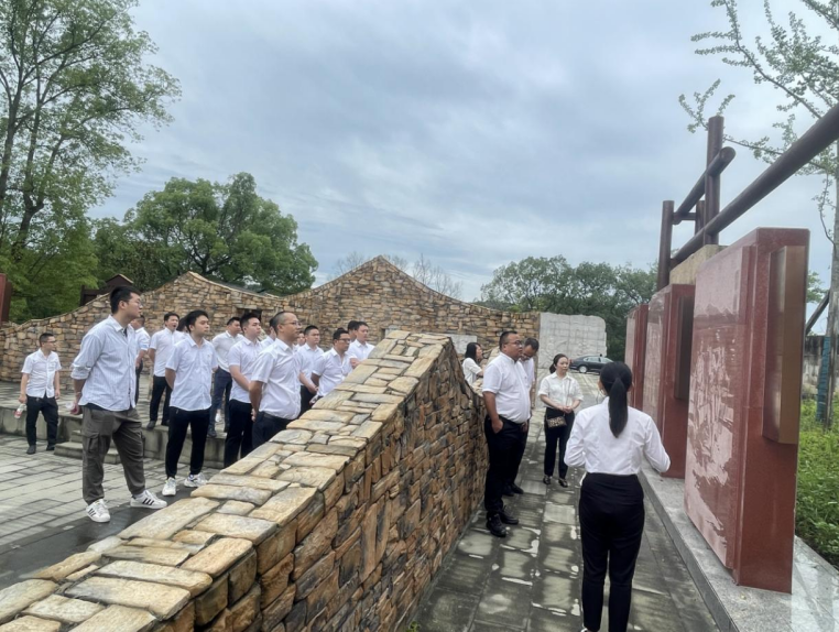 1689575932360266.png image.png