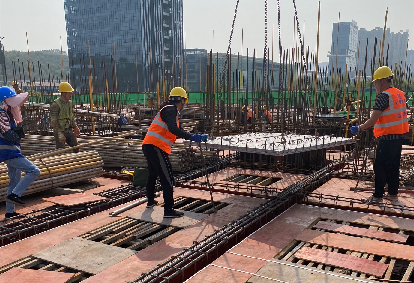 1745393822892716.png 1745393822892716.png